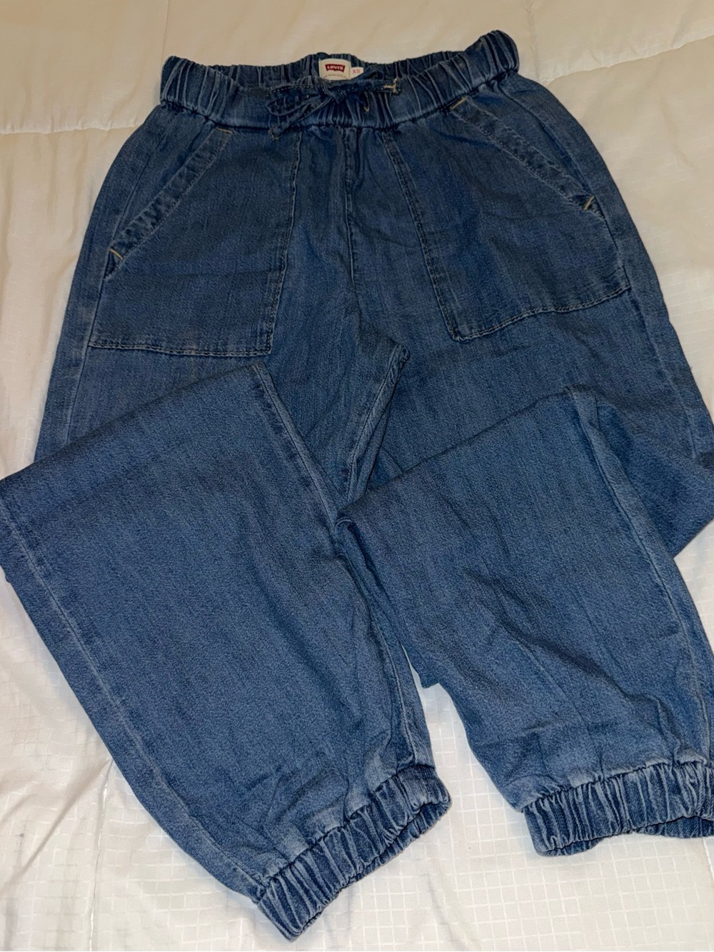 Levi’s Drawstring Waist Denim Joggers in Medium Blue